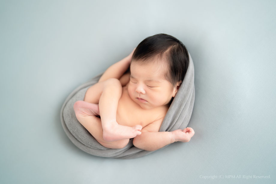 絶賛 京都 滋賀で赤ちゃんのかわいいニューボーンフォト 新生児写真を残すならmpm 自然な写真が残せるスタジオ京都 滋賀