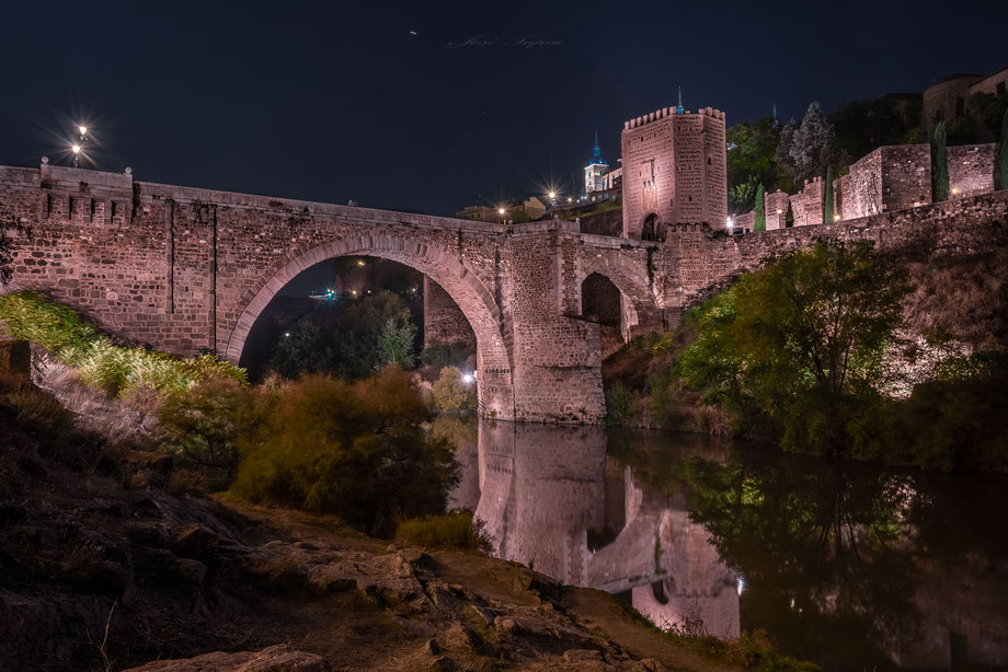 "THE OLD BRIDGE".     Alcántara Bridge, Toledo, Castilla la Mancha, Spain. Multi-exposure Method Jose Tapia.
