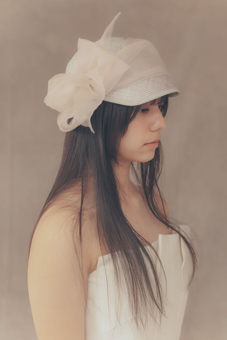 テテ　サロン・ド・シャポー　19AW