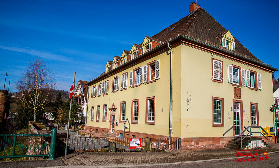 Außenansicht mit geplantem Biergarten 