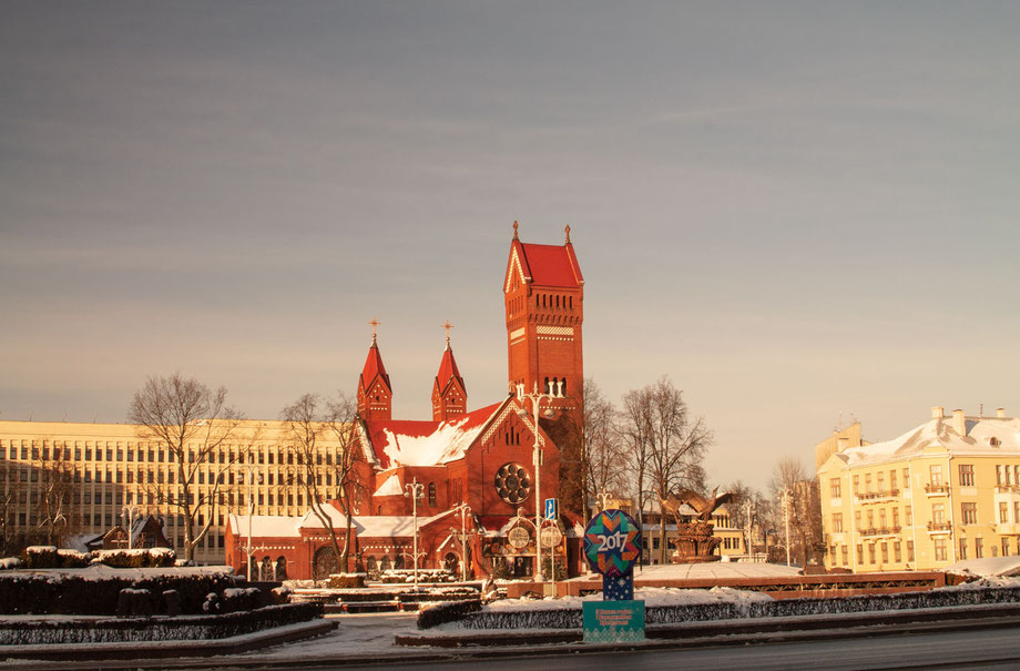 Rote Kirche, Minsk Unabhängigkeitsplatz