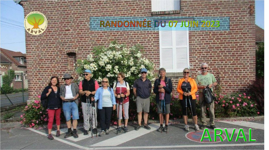 CLIQUER CI-DESSUS POUR VOIR  LES PHOTOS DE CETTE RANDONNÉE