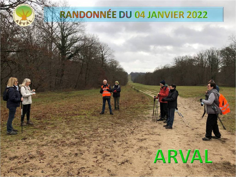 CLIQUER CI-DESSUS POUR VOIR TOUTES LES PHOTOS