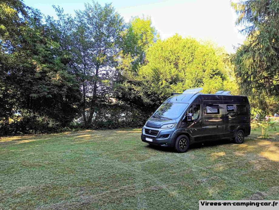 Aveyron en fourgon camping-car photo Franck Dassonville