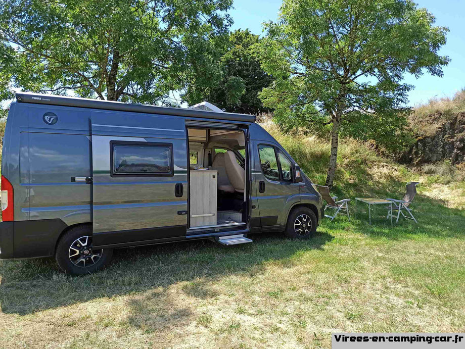 Aveyron en fourgon camping-car photo Franck Dassonville