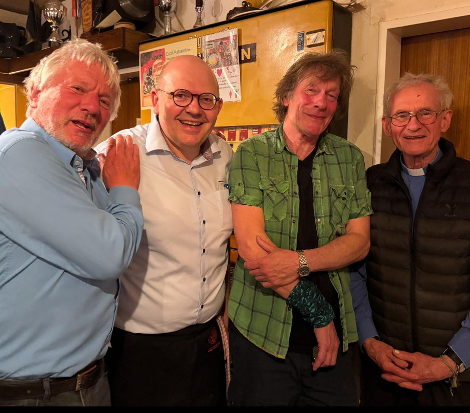 v. l. n. r.   Jürgen Becker, Drazan Knezevic, Gerd Köster, Pf. Franz Meurer