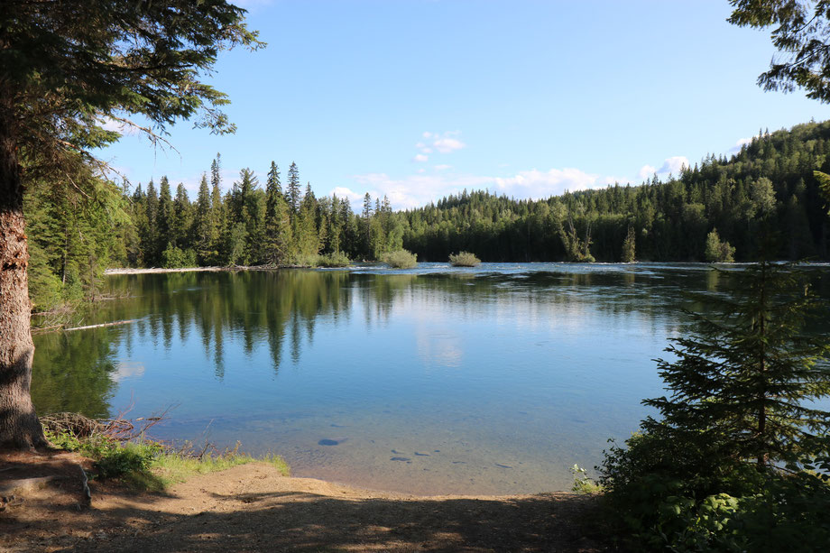 Clearwater Lake dans le Wells Gray Provincial Park (Colombie-Britannique - Canada)