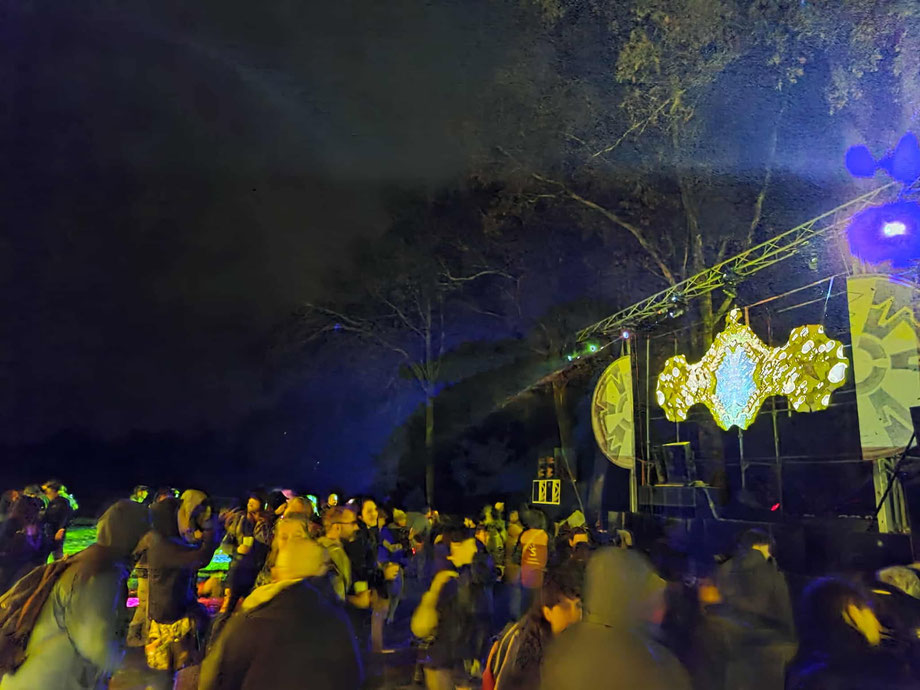 Le festival s'est tenu de 15h à 5h du matin, avec moins de 500 participants./Photo J-F.R