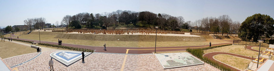 今城塚古墳公園全景（Wikipedia）