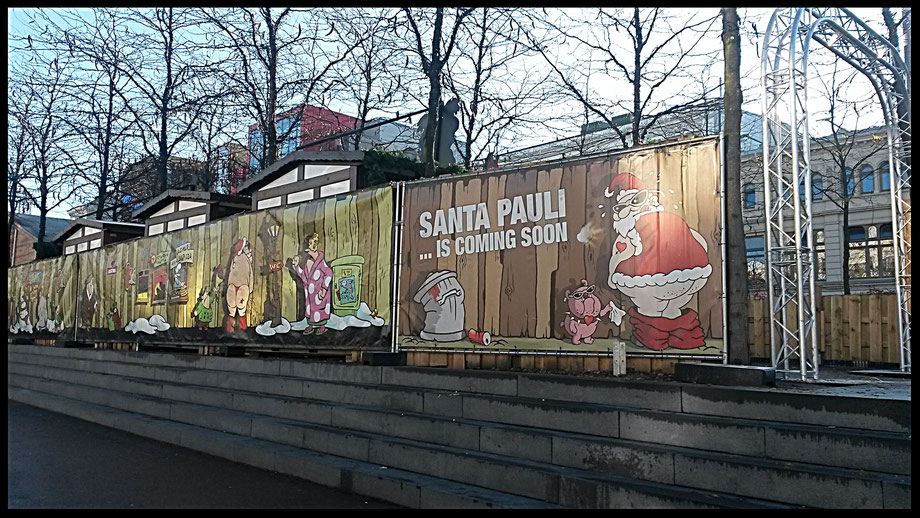 Santa Pauli - Weihnachtsmarkt auf dem Spielbudenplatz Sankt Pauli 