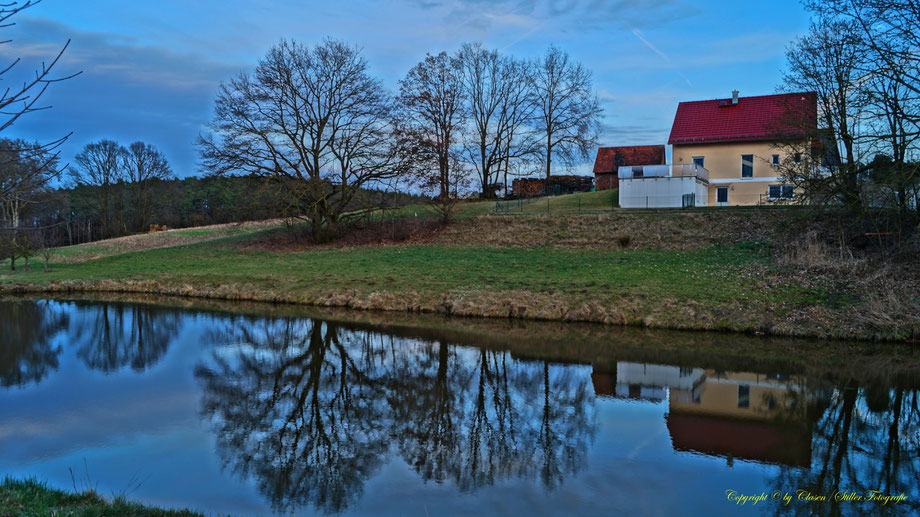 Sonnenaufgang, Kornfeld, Baum, Sonnenstrahlen, Wolken, Morgentau, Wassertropfen,