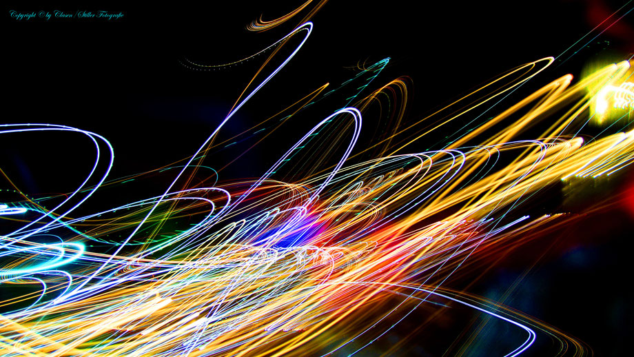 Clasen/Stiller Fotografie, Udo Clasen, Patrick Stiller, Nachtaufnahme, Abstrakte Fotos, Langzeitbelichtung, Sonnenaufgang, Abstrakte Fotografie, abstrakte lichter, HDR, Düsseldorf, Duisburg, abstraktes, Kunst, Fotokunst, farbenspiel,