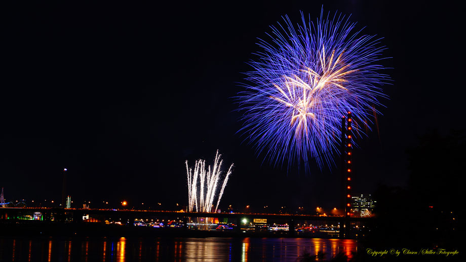 Feuerwerk Düsseldorfer Rheinkirmes