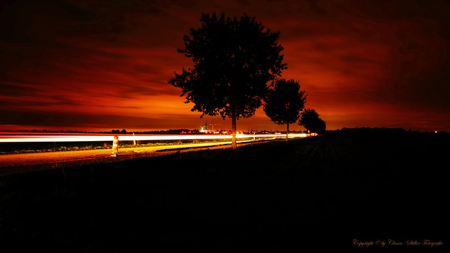  Clasen/Stiller Fotografie, Udo Clasen, Patrick Stiller, Nachtaufnahme, Abstrakte Fotos, Langzeitbelichtung, Sonnenaufgang, rot, grün, blau, orange, gold, abstrakte lichter, HDR, Düsseldorf, Duisburg, abstraktes, Kunst, Fotokunst, farbenspiel, Natur,