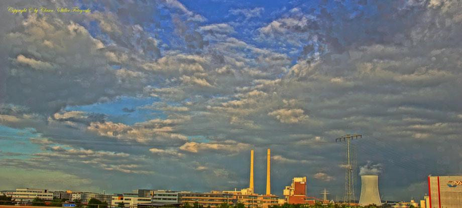  Clasen/Stiller Fotografie, Udo Clasen, Patrick Stiller, Nachtaufnahme, Abstrakte Fotos, Langzeitbelichtung, Sonnenaufgang, rot, grün, blau, orange, gold, HDR, Düsseldorf Fernsehturm, Duisburg, abstraktes, Kunst, Fotokunst, farbenspiel, Wolken, Alpen,