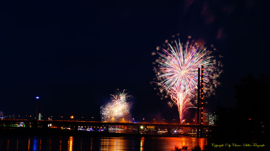 Feuerwerk Düsseldorfer Rheinkirmes