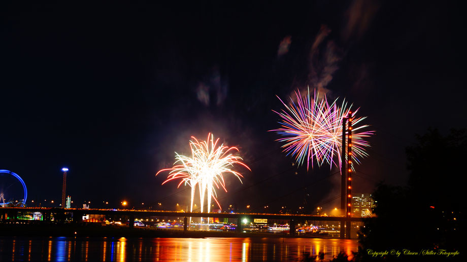 Feuerwerk Düsseldorfer Rheinkirmes