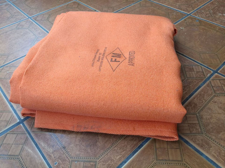 SE VENDEN LONAS IGNIFUGAS.