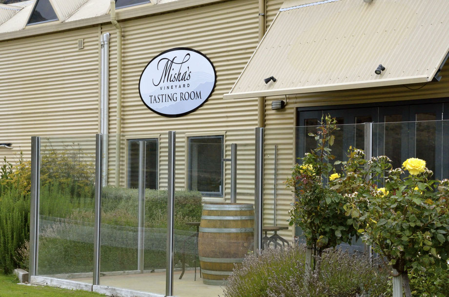 Misha's Vineyard Tasting Room, Cromwell
