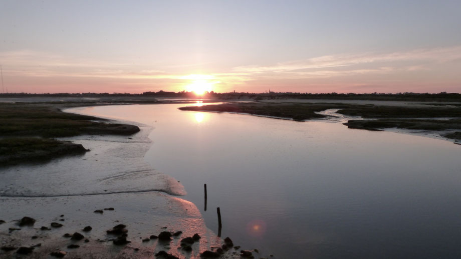 La rivière la Flèche se jette dans la Manche