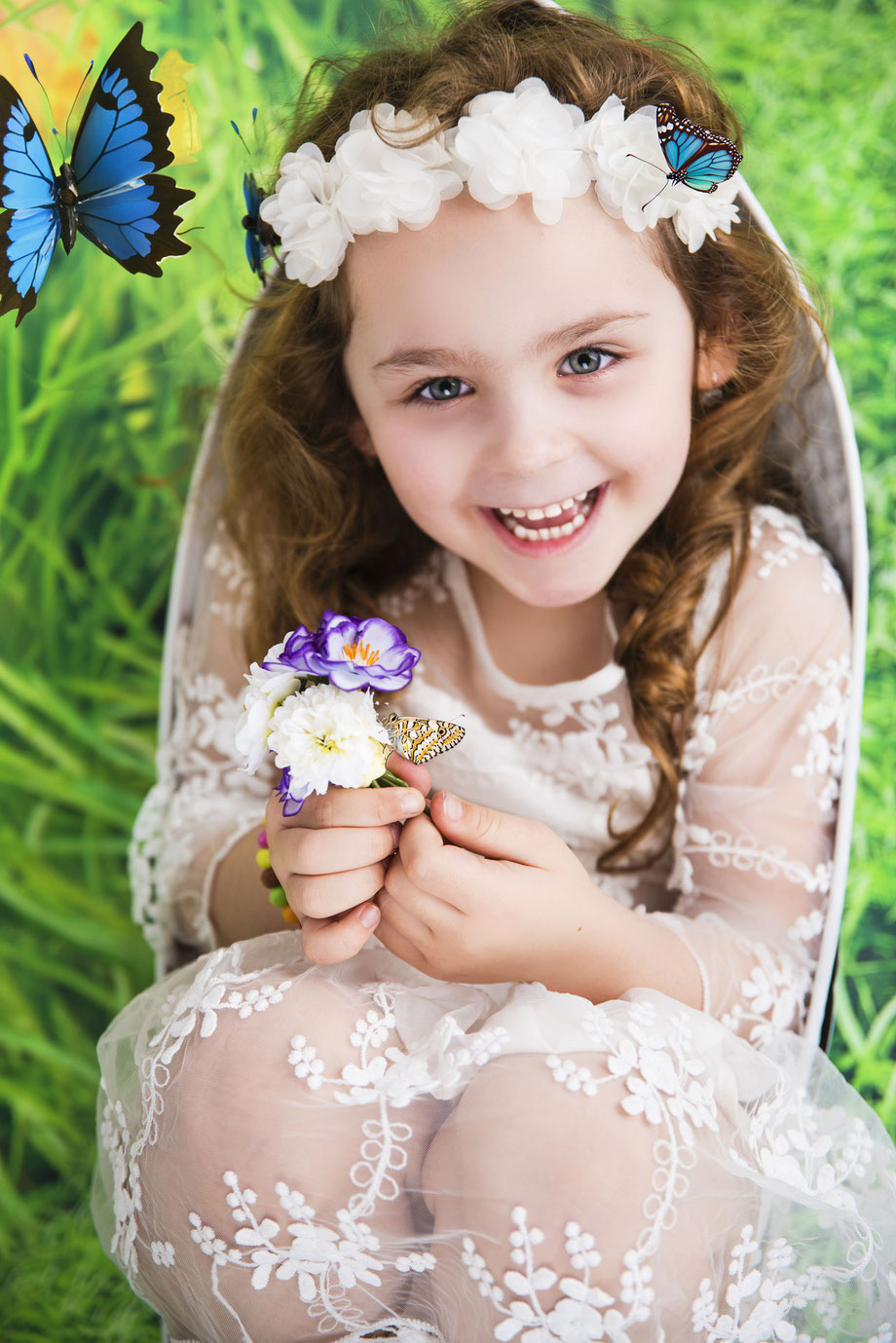 kids photography with butterfly