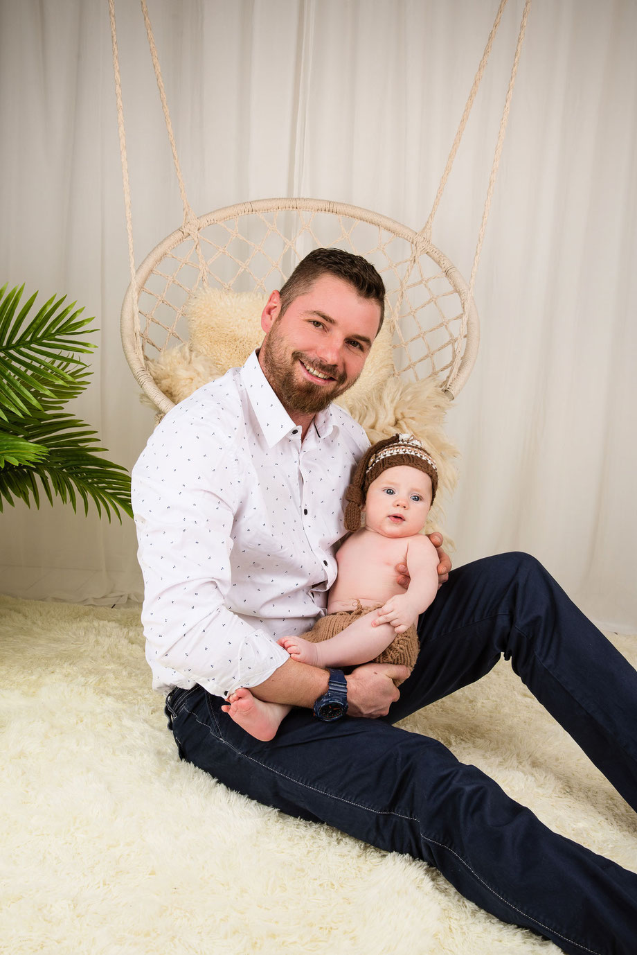 baby shoot with happy dad