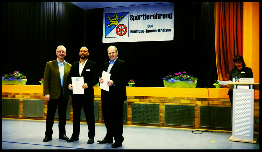 Der Rheingau-Taunus-Kreis verleiht die goldene Sport-Ehrennadel an Erol Alp, als Anerkennung für hervorragende sportliche Leistungen im Jahre 2016