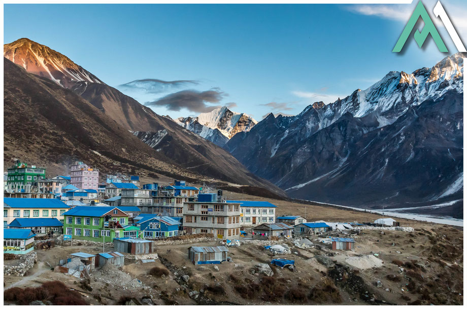 LODGE TREKKING IM LANGTANG-TAL Entdecke den Zauber des Himalayas: Nachhaltiges Lodge Trekking im Langtang-Tal mit AMICAL ALPIN