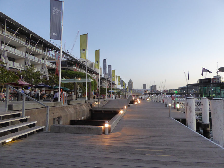 Darling Harbour, Sydney, am Abend