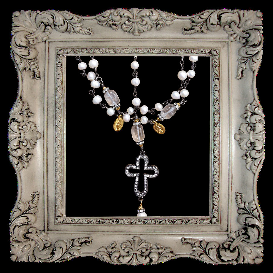Rosendraht Rosendraht.de gesegnet Rosenkranz Gebetskette Schmuck christlich spirituell Segen Schmuck online kaufen webshop Schmuckshop Jesus Christus Maria Madonna Marienmedaillon Herz Edelstein Kreuz Marienmedaille gold silber schwarz Perlen Bergkristall