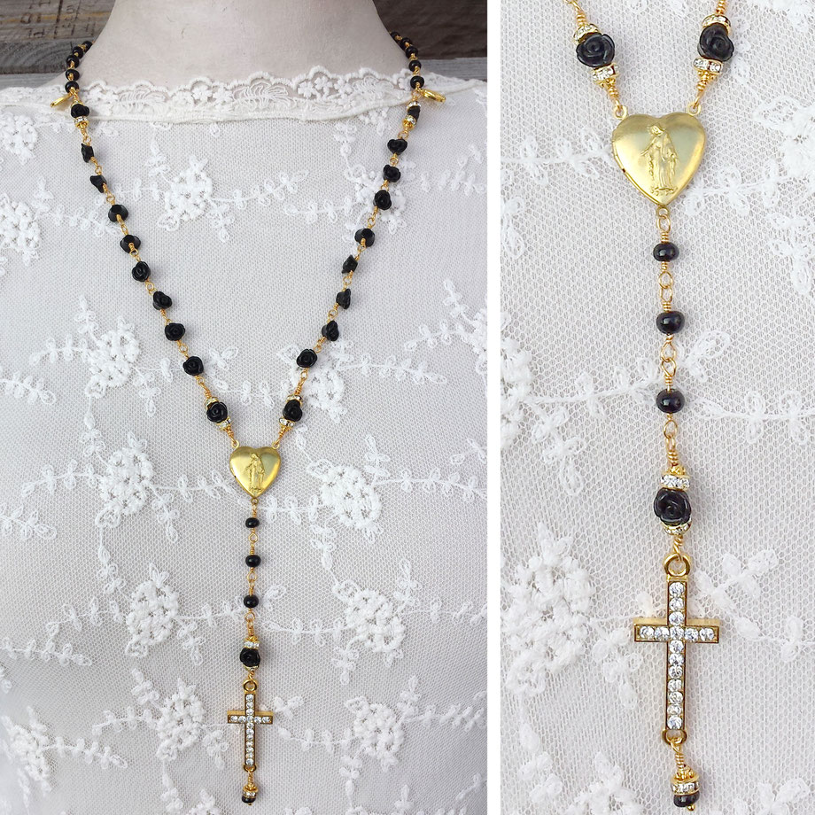 Rosendraht Rosendraht.de gesegnet Rosenkranz Gebetskette Schmuck christlich spirituell Segen Schmuck online kaufen webshop Schmuckshop Jesus Christus Maria Madonna Marienmedaillon Herz Edelstein Kreuz Marienmedaille gold schwarz gothic Rosen Strass