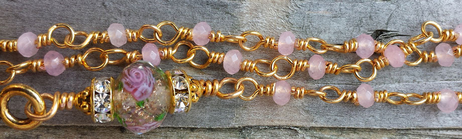 Rosendraht Rosendraht.de Schmuck spirituell christlich buddhistisch Glauben Maria Jesus Schmuckdesign Designschmuck Unikatschmuck Schmuckunikate Rosenkranz Glücksbringer Talisman Gebetskette Collier Edelsteinschmuck Goldschmuck Golddraht 