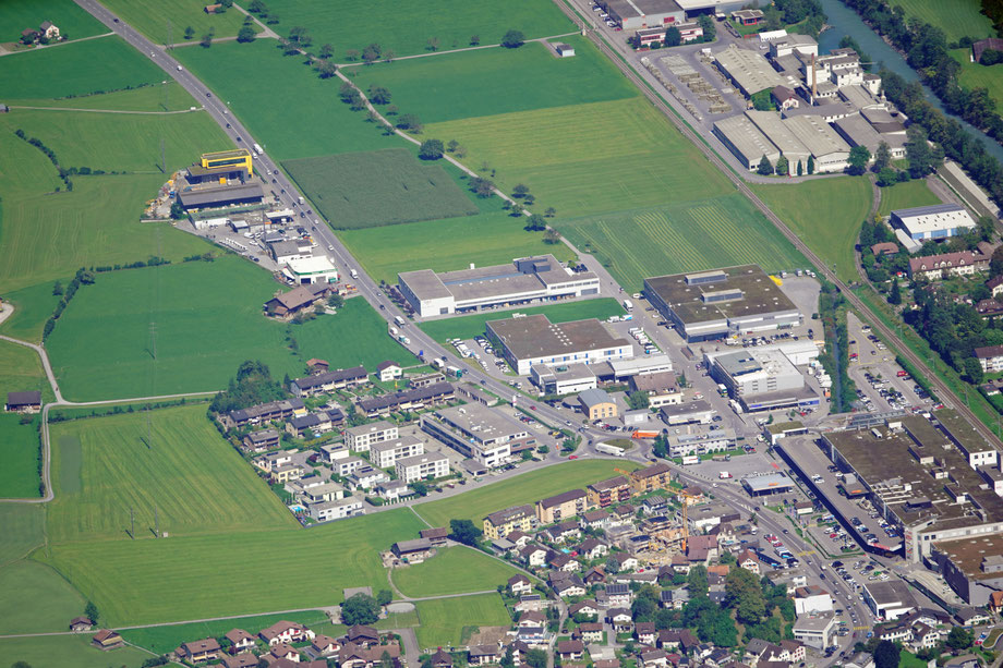 Industrie Nord, Unter Bühl, Klausen, Centro. Aufnahme vom 9.9.2020 vom Vorderglärnisch
