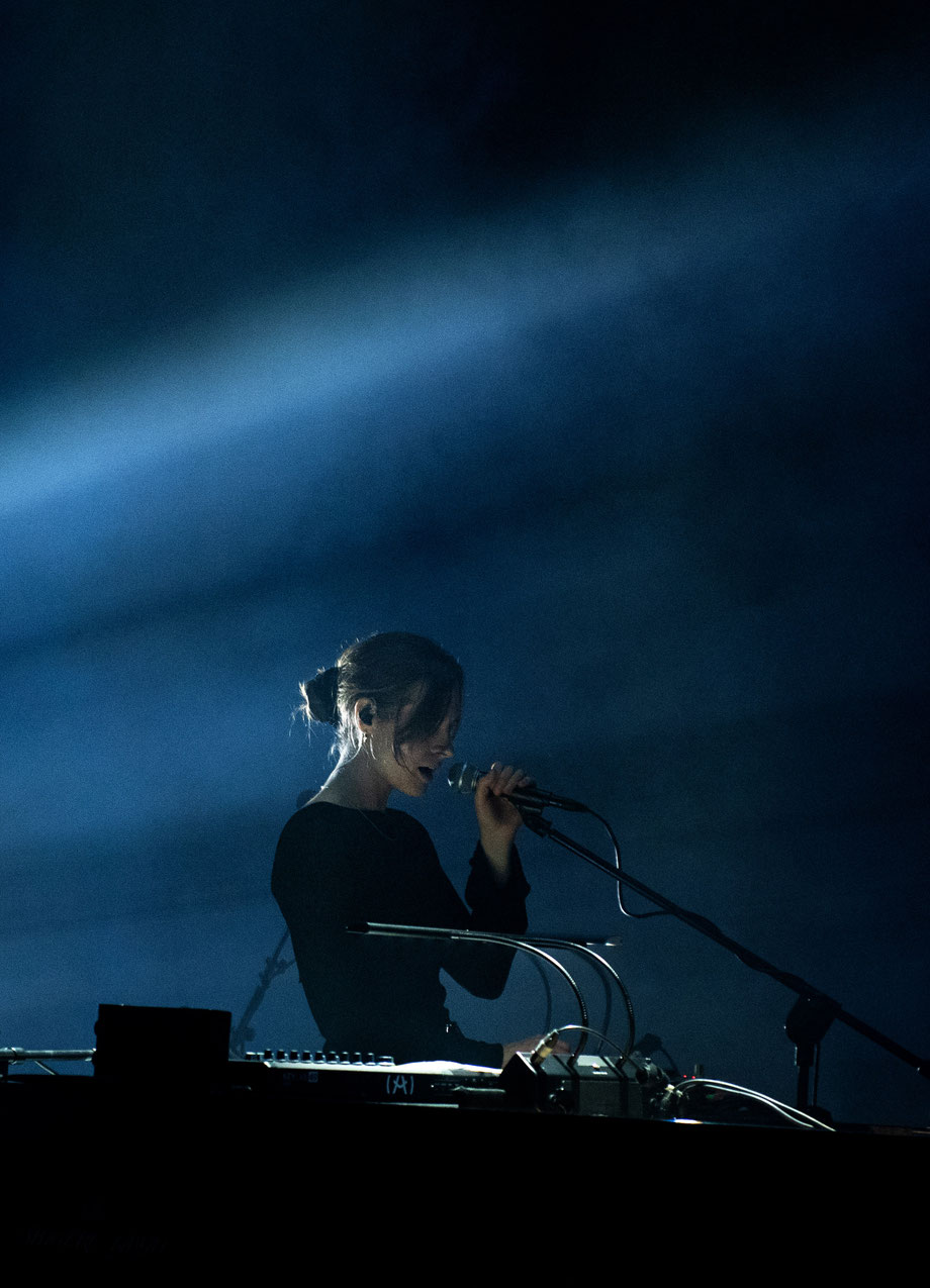 Hania Rani live concert photo at Salle Pleyel in Paris, April 3, 2025, taken by Vivien Liskovsky