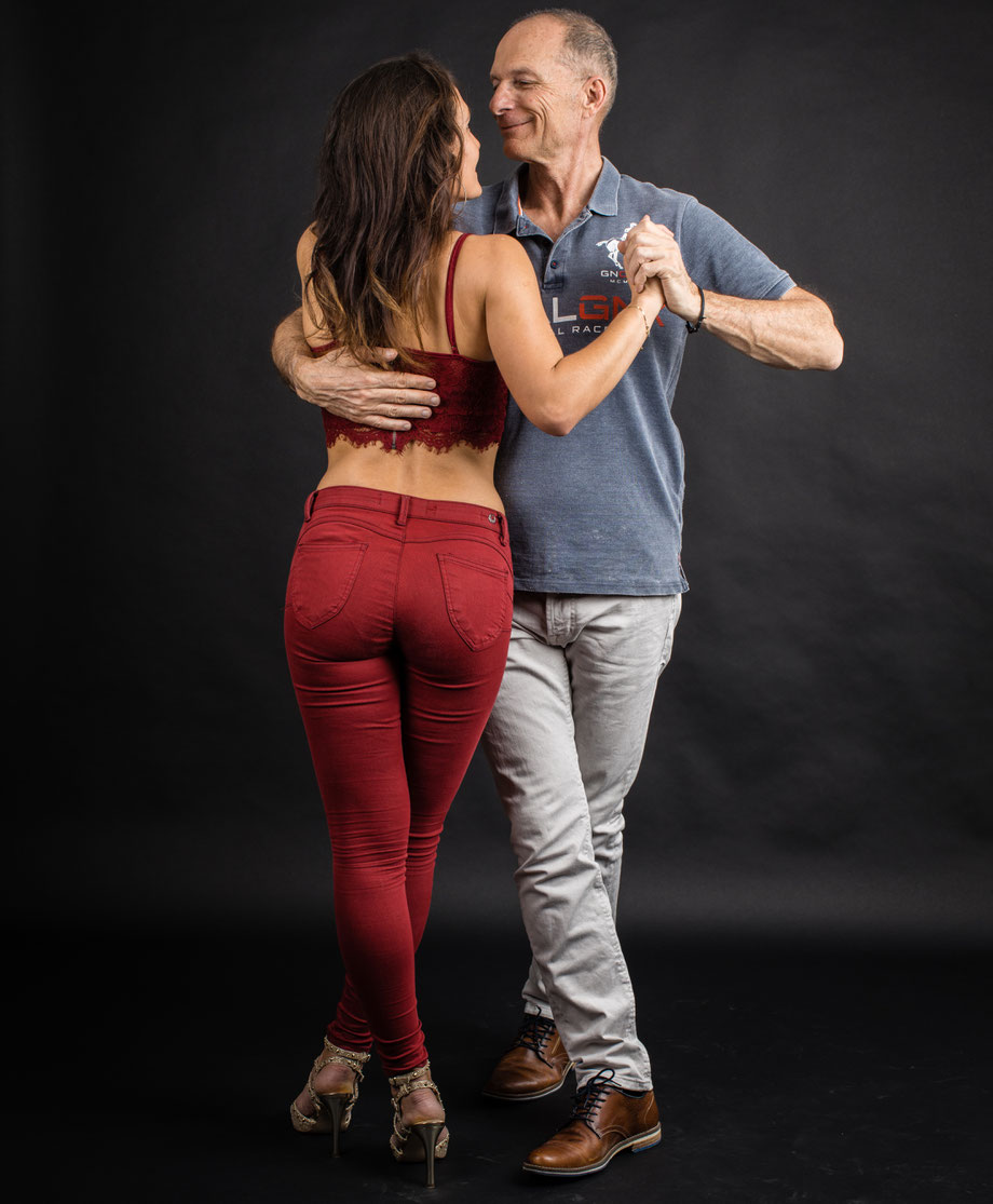 Was Ist Kizomba Und Wie Verandert Sich Die Tanzszene Kizomba Clarissa Martin Tanzkurs Bern Burgdorf Videos Bilder