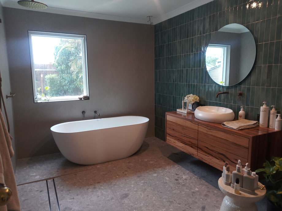 Basin Shower and Bath, by A.B.P. Plumbing & Gas : Plumber Riverton