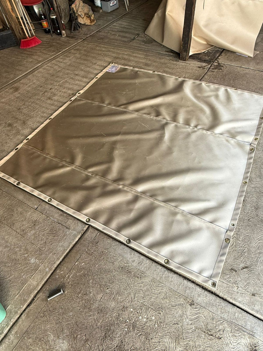 Lona Ignifuga grado 2 para uso horizontal , resiste gota de soldadura, fuego directo de un soplete , chisporroteo de soldadura