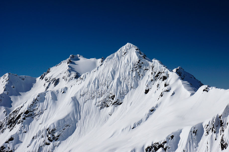 Schneebedeckter Gipfel