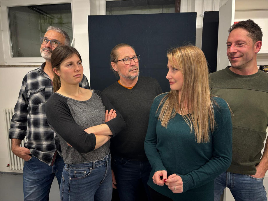 Von links: Horst Zanner, Benita Jedelhauser, Franz Summerer, Anna Laura Begic, Michael Abt | Foto: Theater Projekt Kempten