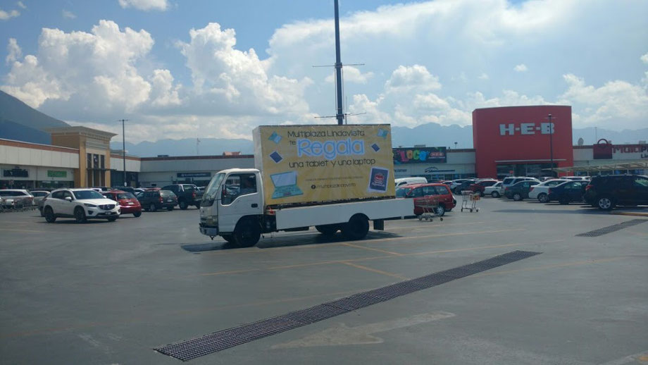 Vallas móviles en Monterrey, Nuevo Leon, Mexico. Renta, los 365 días del año.
