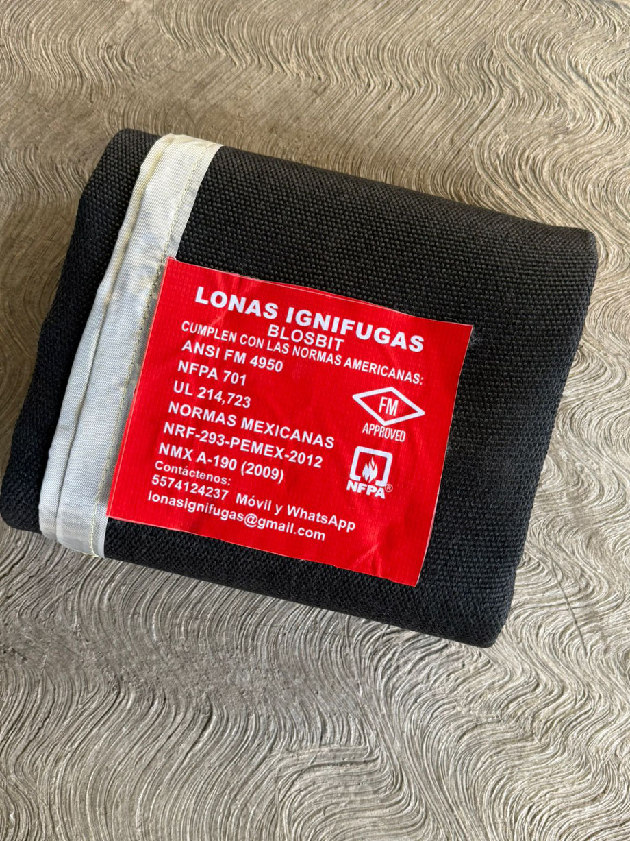 Lona Ignifuga negra grado 2 resiste el fuego directo de un soplete