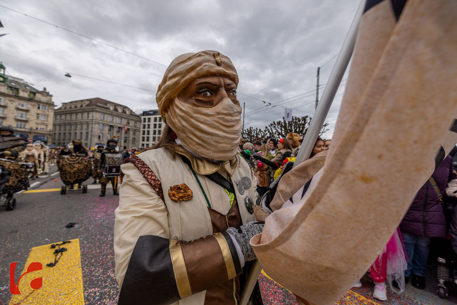 Wey-Umzug, Güdismäntig, Fasnacht, Altstadt luzern, Ausflugsziel Luzern, Zunft zu Safran, älteste Zunft Luzern, Fasnachtsumzug, Grinden, Masken treiben, Carnival of Lucerne, Fasnacht Luzern 2024, carnival lucerne 2024, Wey Zunft, Umzug, Guggemusik,