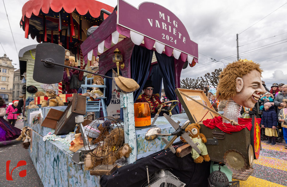 Wey-Umzug, Güdismäntig, Fasnacht, Altstadt luzern, Ausflugsziel Luzern, Zunft zu Safran, älteste Zunft Luzern, Fasnachtsumzug, Grinden, Masken treiben, Carnival of Lucerne, Fasnacht Luzern 2024, carnival lucerne 2024, Wey Zunft, Umzug, Guggemusik,