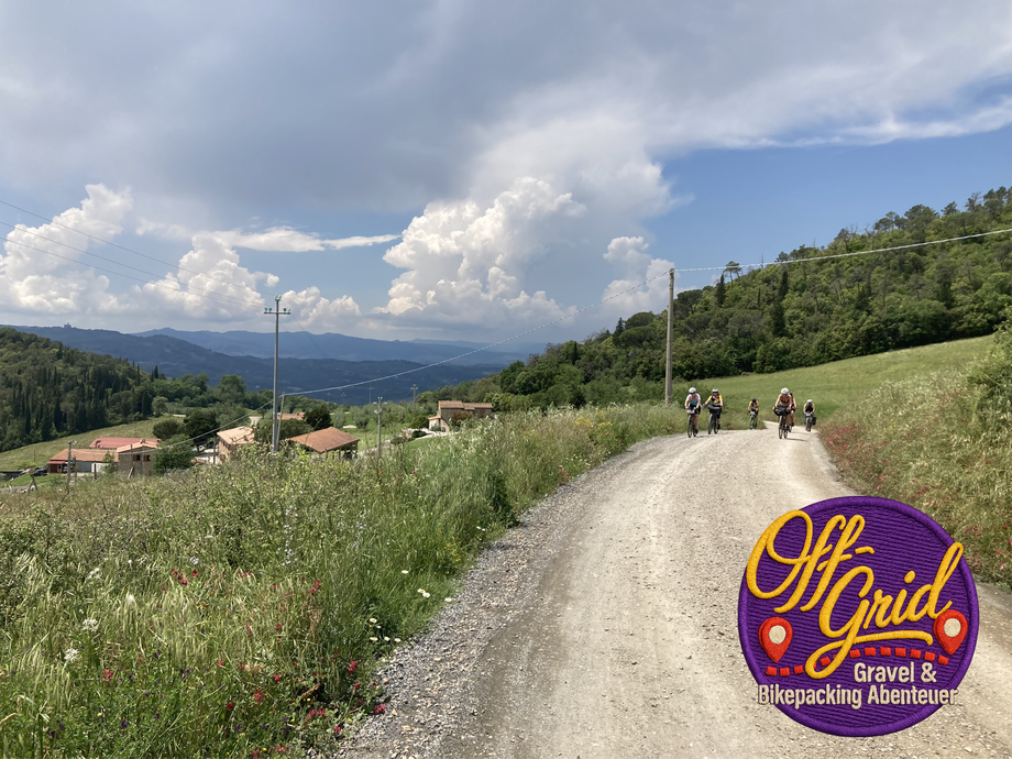 Große Bikepacking-Rundtour von Rimini über Livorno zurück nach Rimini durch die Toskana mit Gravel, Küste und endlosen Hügeln.