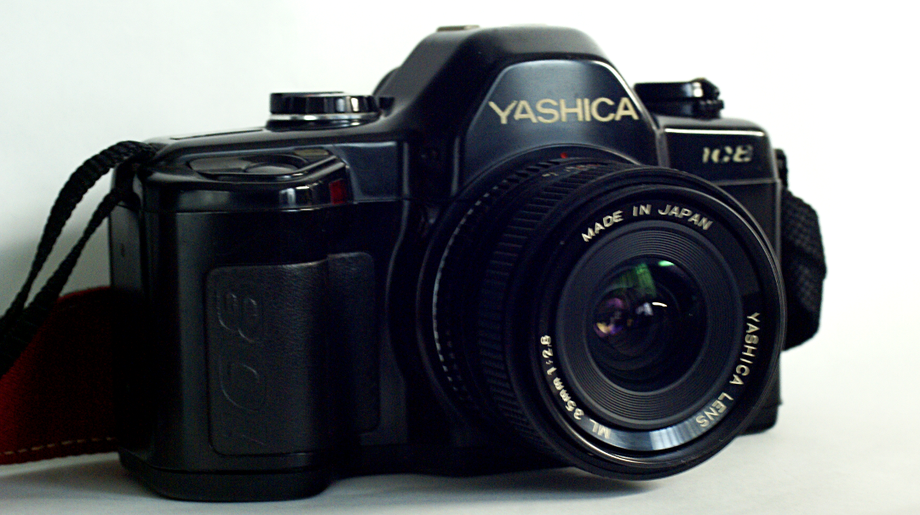 【フィルムカメラ】 KYOCERA YASHICA 108 & レンズ Yashica 108 MP - Camera-wiki.org - The free camera encyclopedia