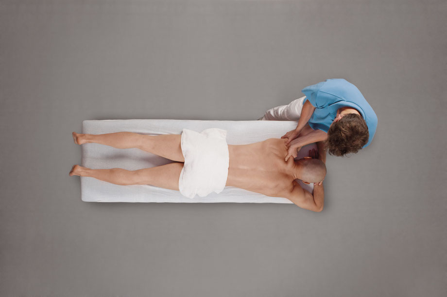    30 Minuten CHF 50.-  60 Minuten CHF 100.-     Klassische Massage, sei es eine Ganzkörpermassage,  Teilkörpermassage z.B. nur Nacken-Rücken oder dort wo Sie aktuell Beschwerden haben.