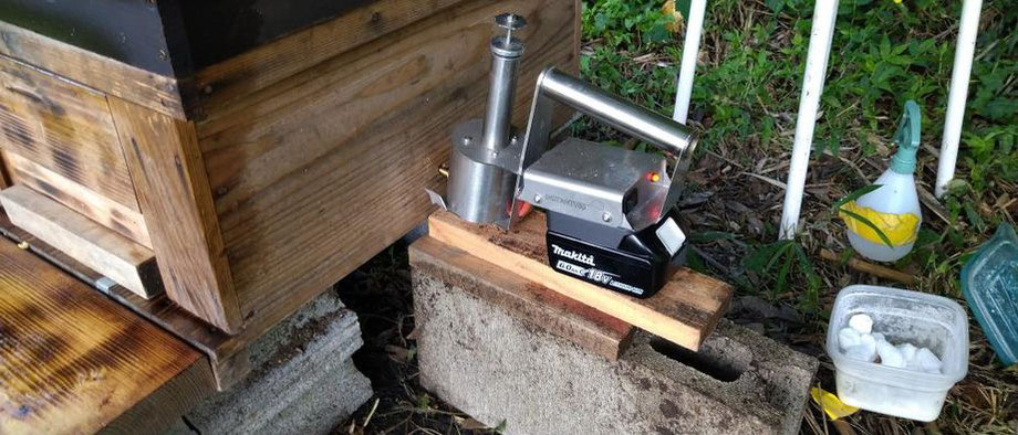 シュウ酸気化器　ミツバチヘギイタダニ　INSTANTVap　インスタントバップ　シュウ酸ヴェポライザー　ダニ対策　養蜂ダニ対策　みつばちダニ対策