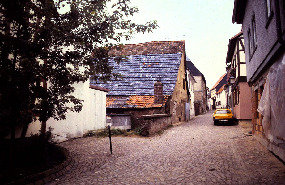 Felix-Lahnstein Straße