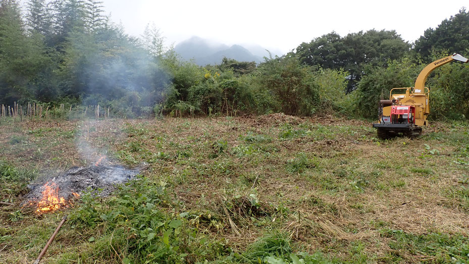 里山整備の焚き火と竹チップ＠すどう農園