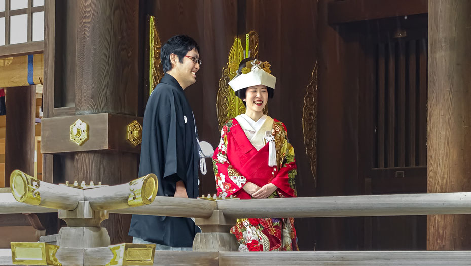 Couple de mariés japonais, Meiji-Jingu, quartier de Harajuku, photo non libre de droits